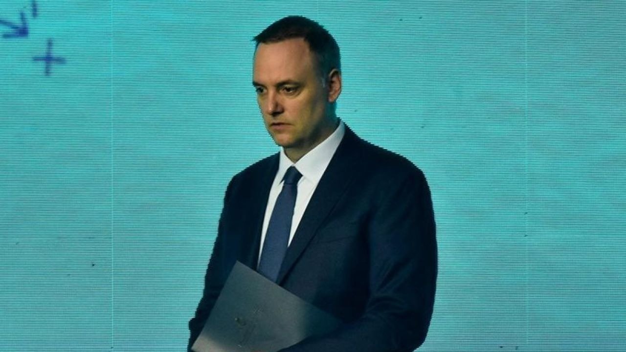 Viajes bajo la lupa: investigan salidas al exterior del jefe de Gabinete