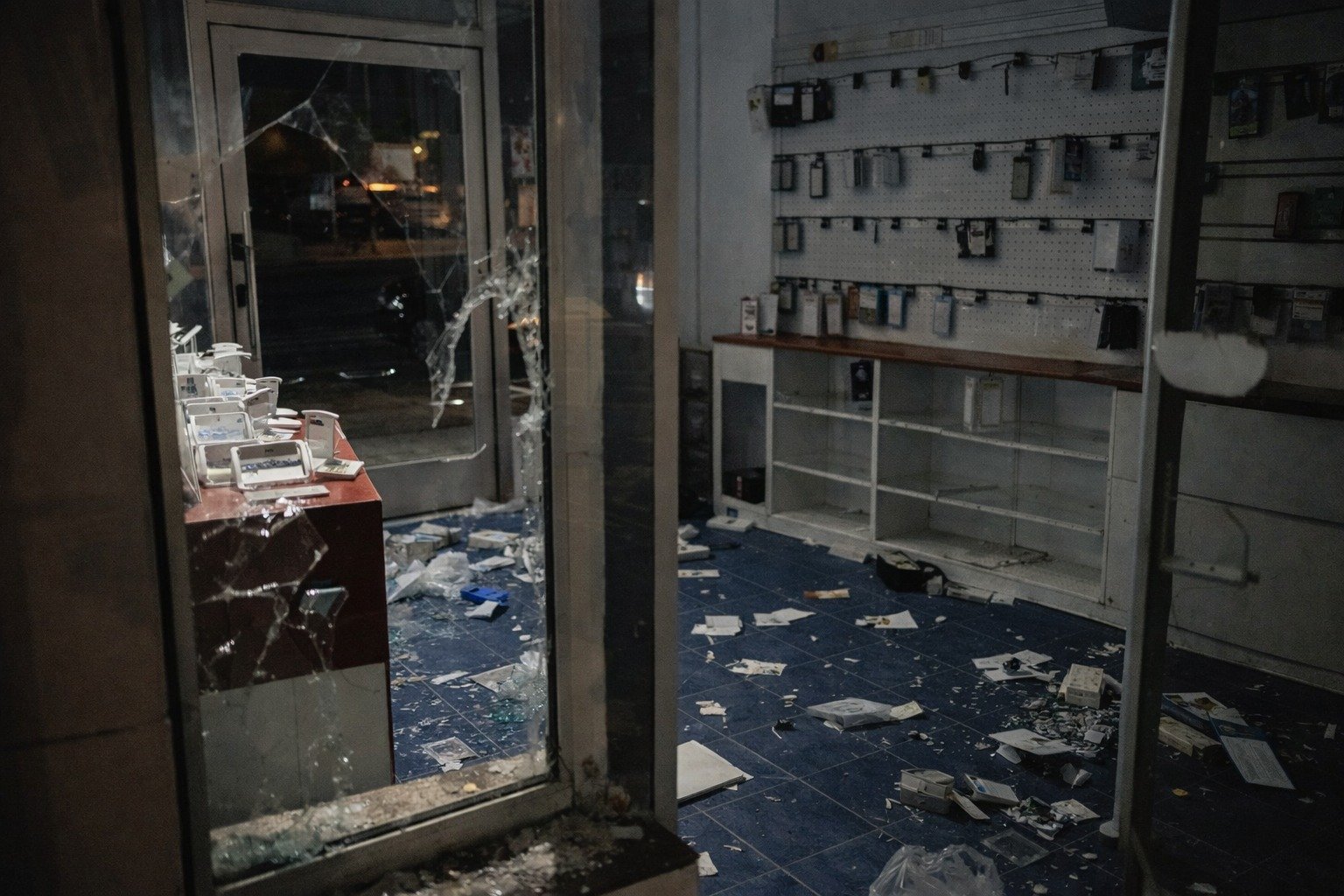 Tartagal: robaron 9 celulares, los identificaron por cámaras y ya tienen condena efectiva