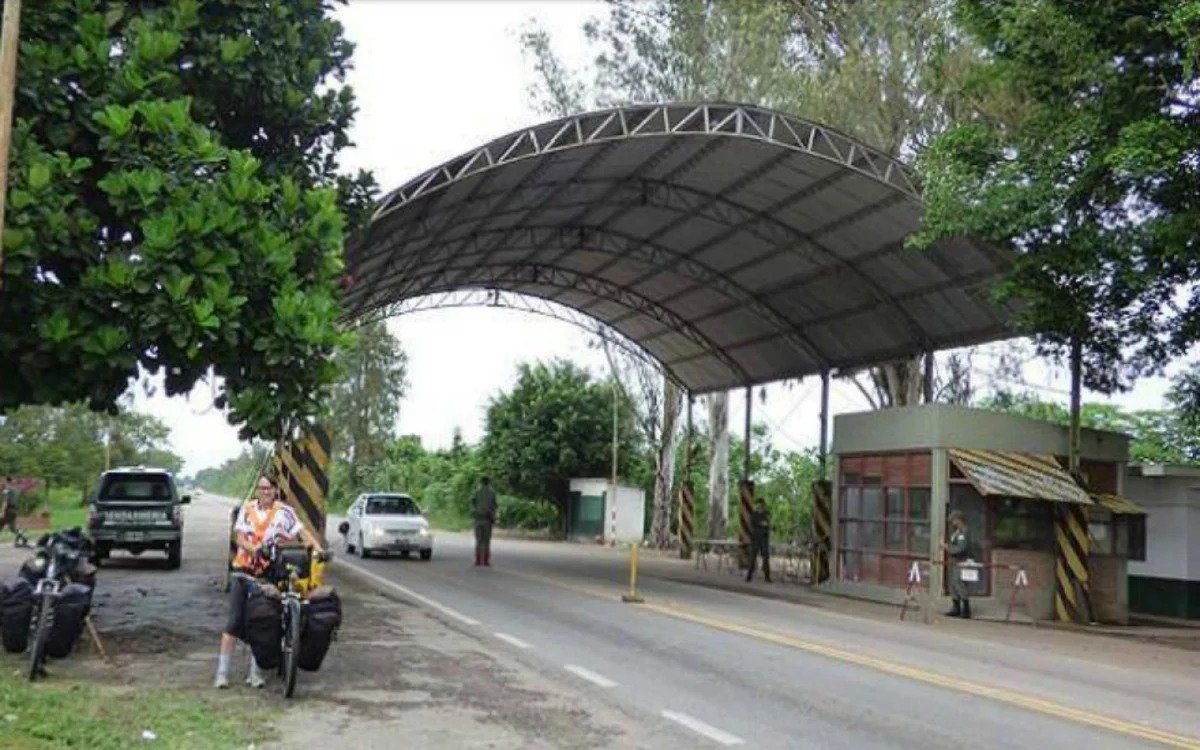 Exoneraron a dos policías de Salta por una causa federal vinculada al transporte de droga