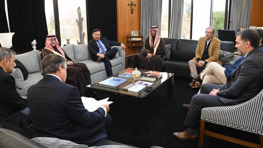 Financiamiento externo: Sáenz busca abrir la ventanilla de fondos saudíes para infraestructura y minería en Salta