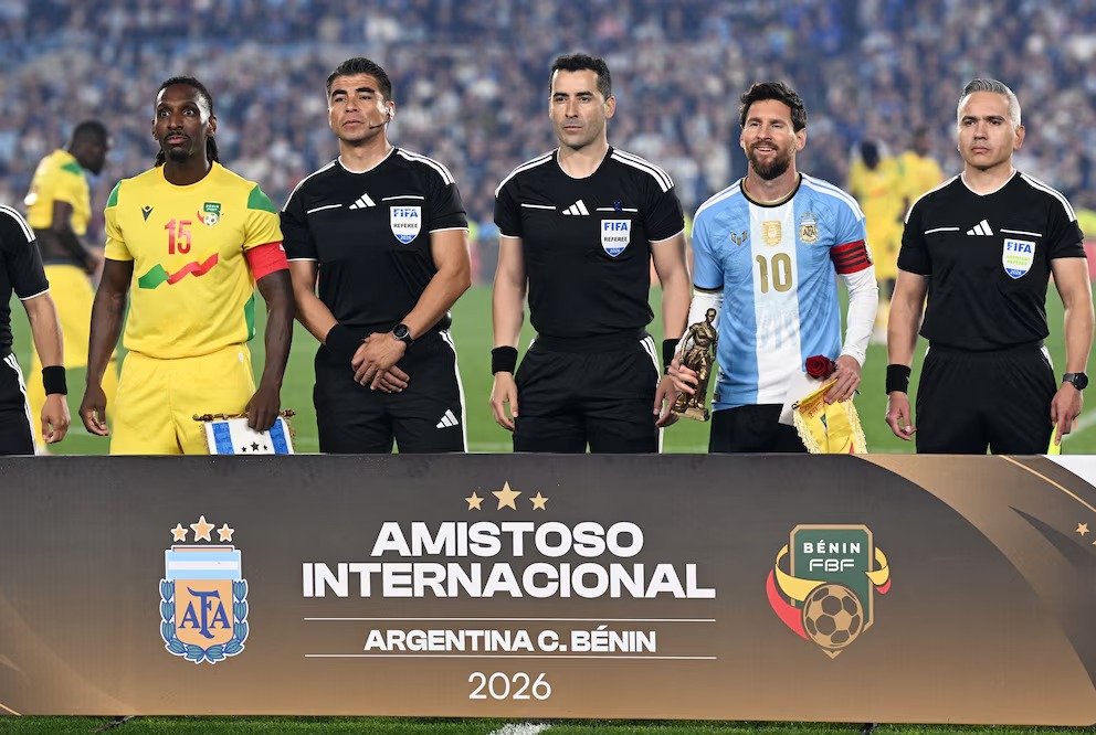Regalos, emoción y sorpresa en la despedida de Messi
