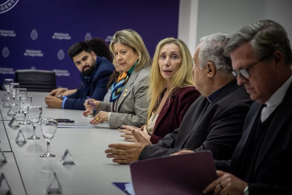 León XIV será operado, pero su visita a la Argentina sigue prevista para noviembre